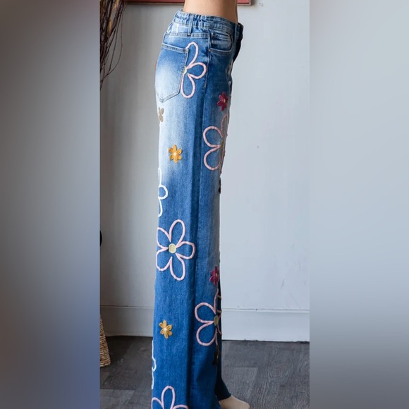 Oli & Hali Blue Floral Embroidered Jeans - Picture 2 of 9